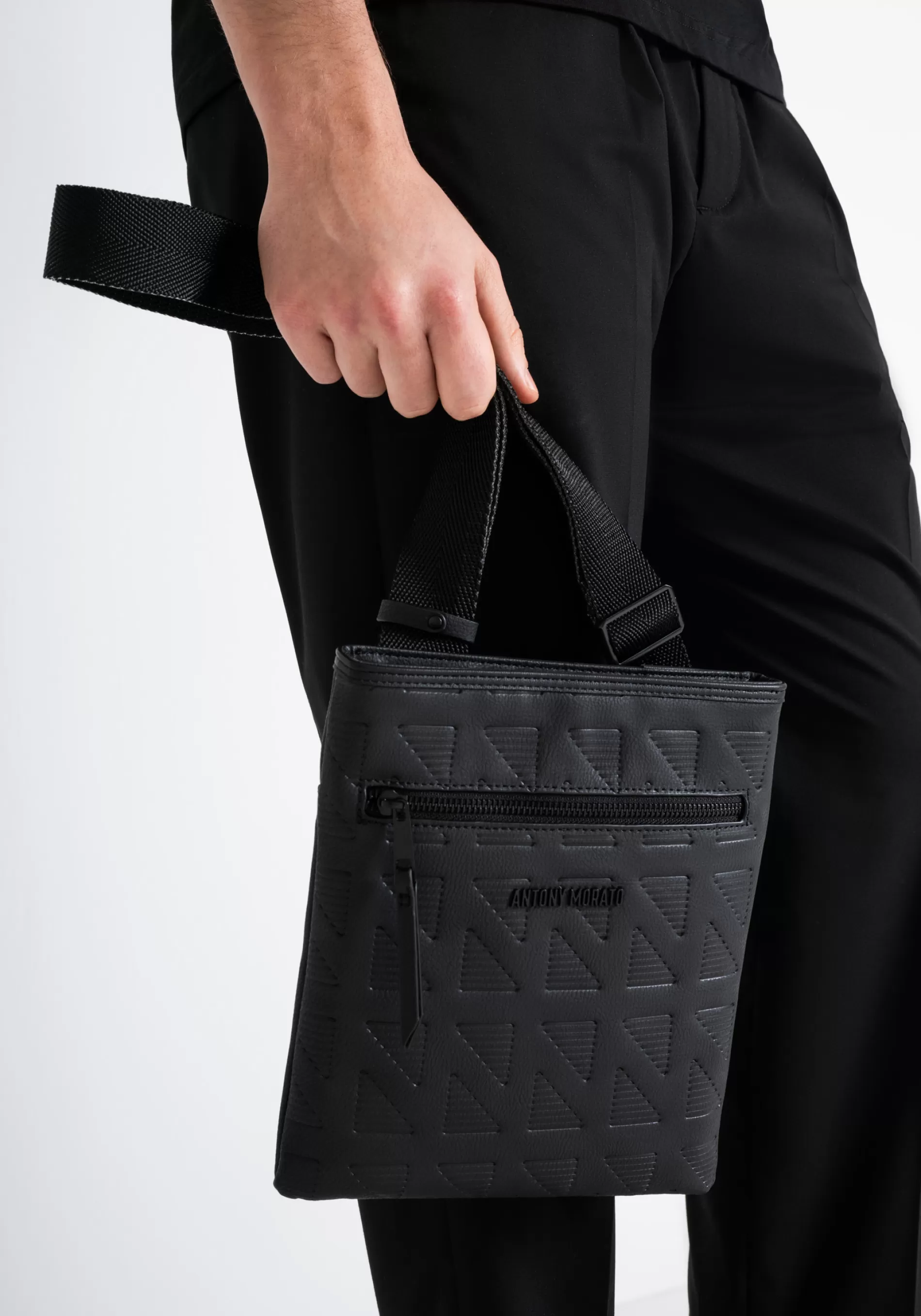 Outlet MESSENGER IN TUMBLED FAUX LEATHER PRINTED Handbags