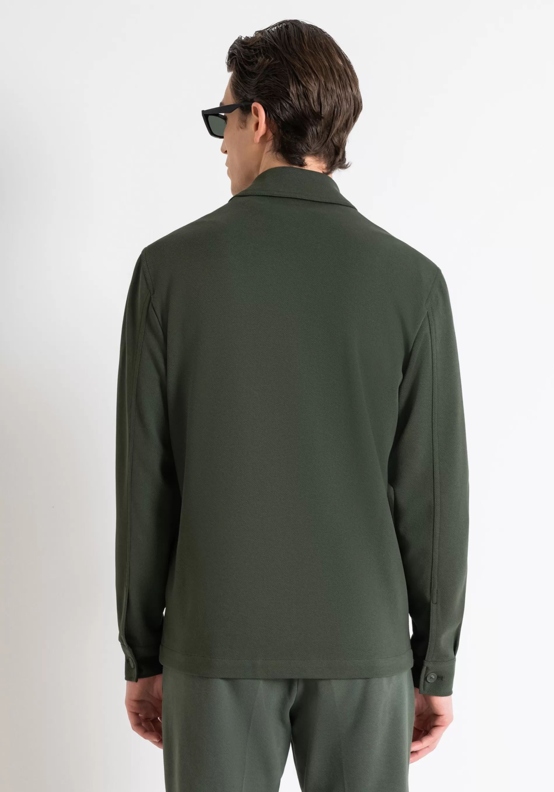 New "OSLO" STRAIGTH FIT SHIRT IN ELASTIC COTTON TWILL WITH LOGO PLAQUE Shirts