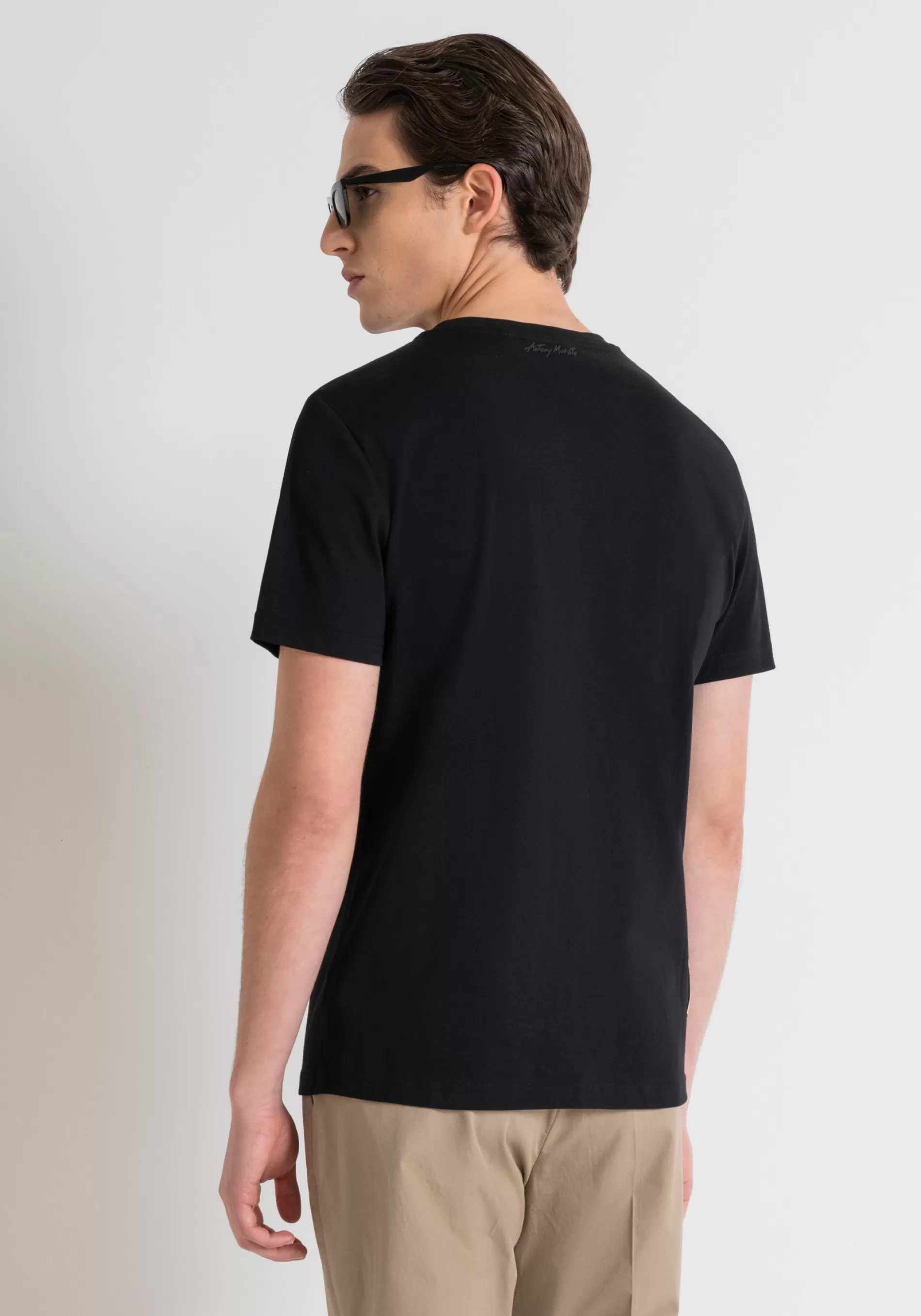 New REGULAR FIT COTTON JERSEY T-SHIRT WITH MATT PLASTIC PRINT AND INJECTION-MOLDED EMBOSSED PRINT T-shirts and Polo