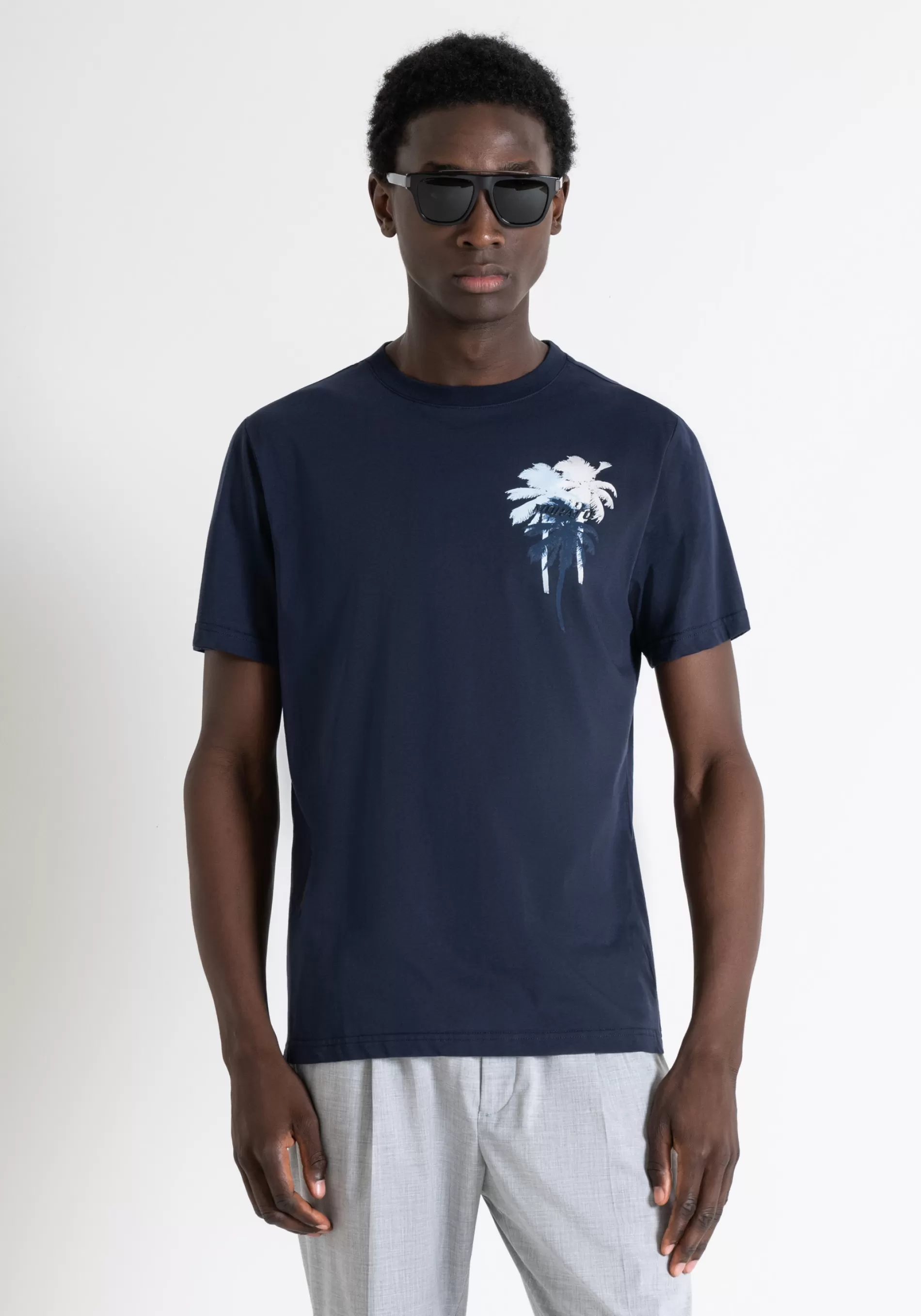 Hot REGULAR FIT COTTON T-SHIRT WITH MATT PLASTIC PRINT AND INJECTION-MOLDED LOGO WITH PRISM EFFECT T-shirts and Polo