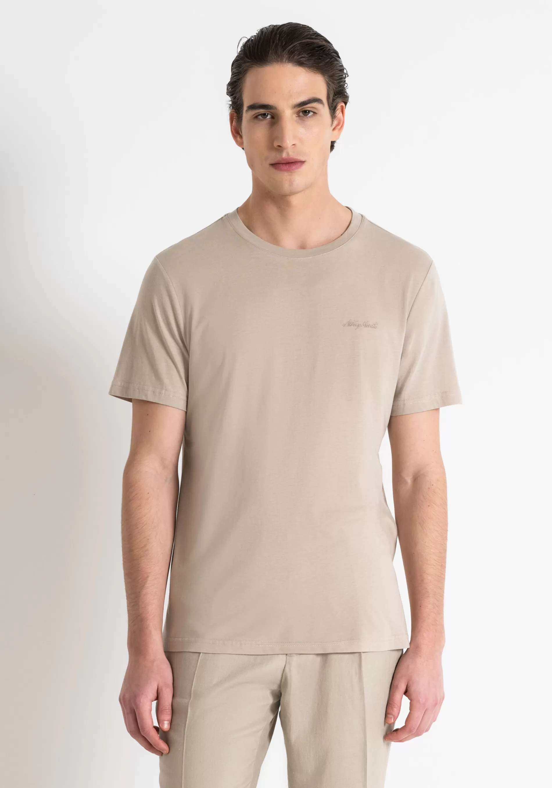 New REGULAR FIT T-SHIRT IN COTTON-VISCOSE BLEND WITH INJECTION MOLDED RUBBER LOGO PRINT T-shirts and Polo