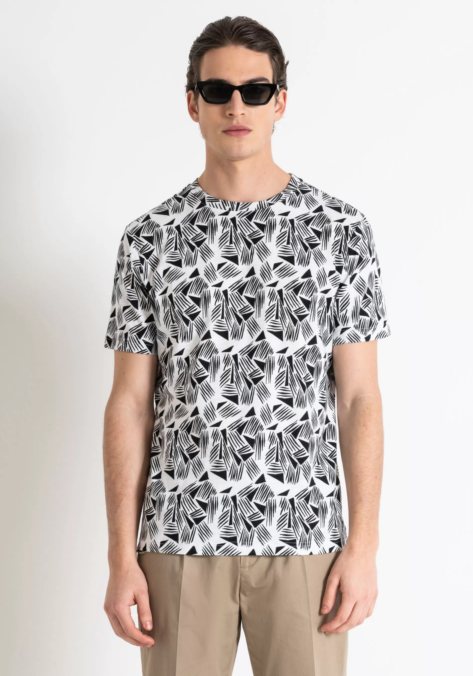 Fashion REGULAR FIT T-SHIRT IN PRINTED COTTON JERSEY WITH LOGO PLAQUE T-shirts and Polo