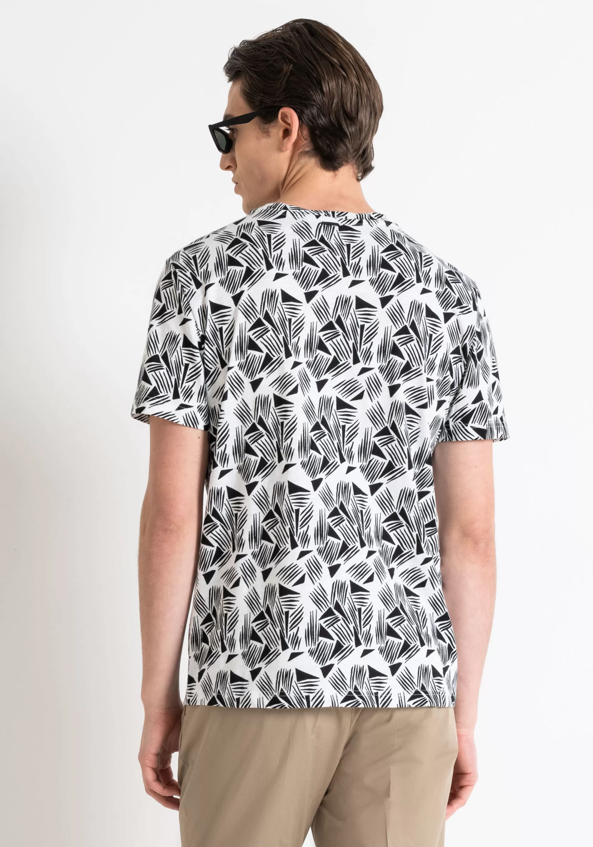 Fashion REGULAR FIT T-SHIRT IN PRINTED COTTON JERSEY WITH LOGO PLAQUE T-shirts and Polo
