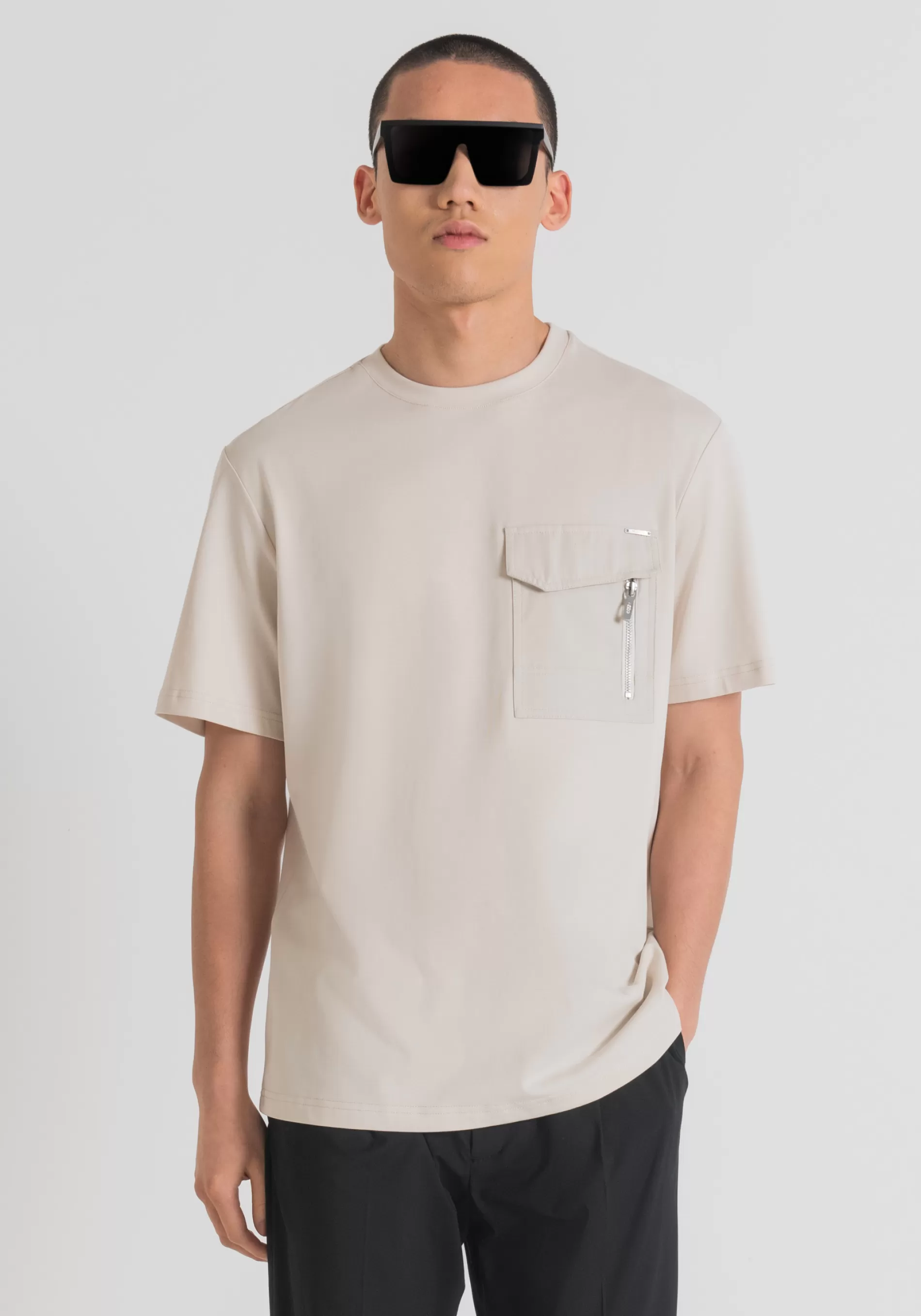 Outlet RELAXED FIT T-SHIRT IN COTTON JERSEY WITH POCKET AND LOGO PLAQUE T-shirts and Polo