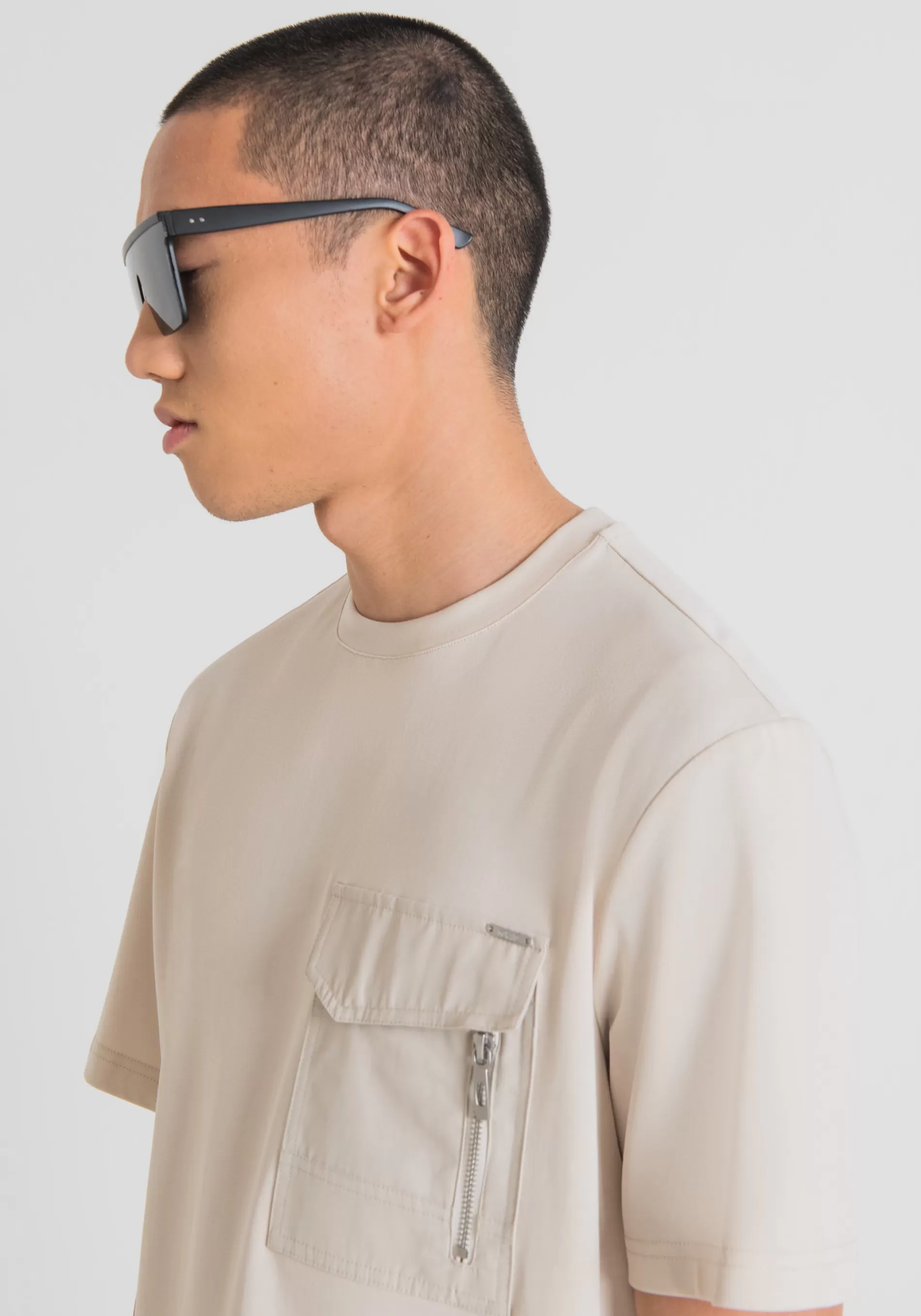 Outlet RELAXED FIT T-SHIRT IN COTTON JERSEY WITH POCKET AND LOGO PLAQUE T-shirts and Polo