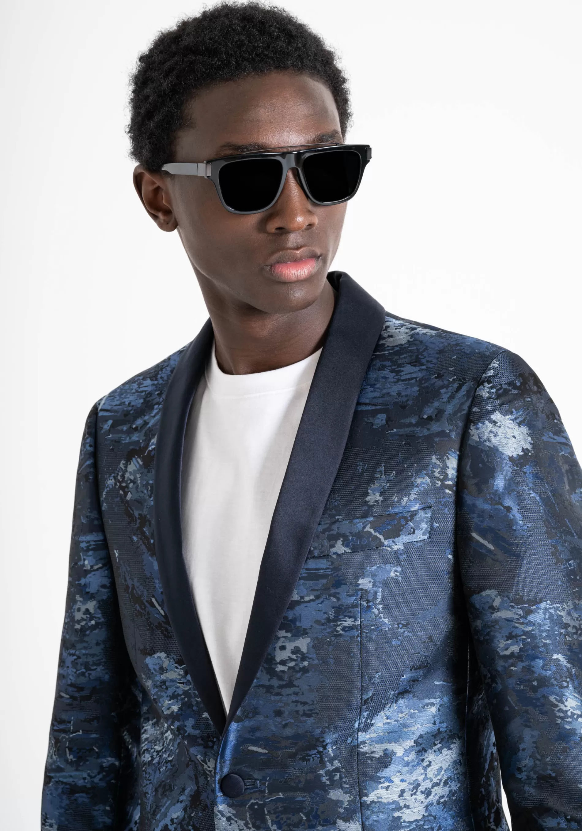Store SLIM FIT ROXANNE JACKET IN JACQUARD FABRIC WITH CONTRAST IN SATIN Jackets and Gilet