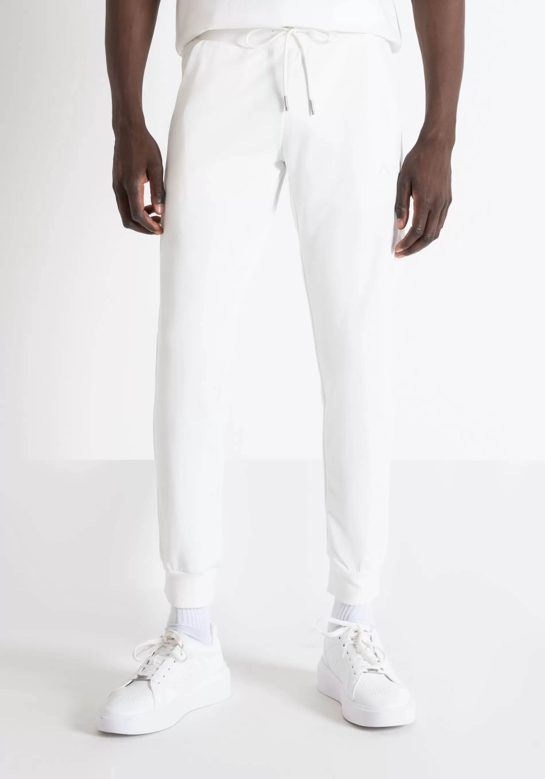 Online SLIM FIT SWEATPANTS IN SUSTAINABLE COTTON-POLYESTER BLEND WITH EMBROIDERED LOGO Trousers